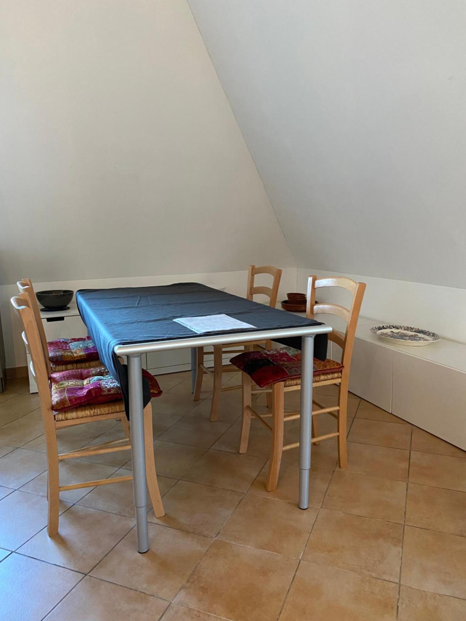 Helle Und Ruhige Dachgeschosswohnung Munique Exterior foto