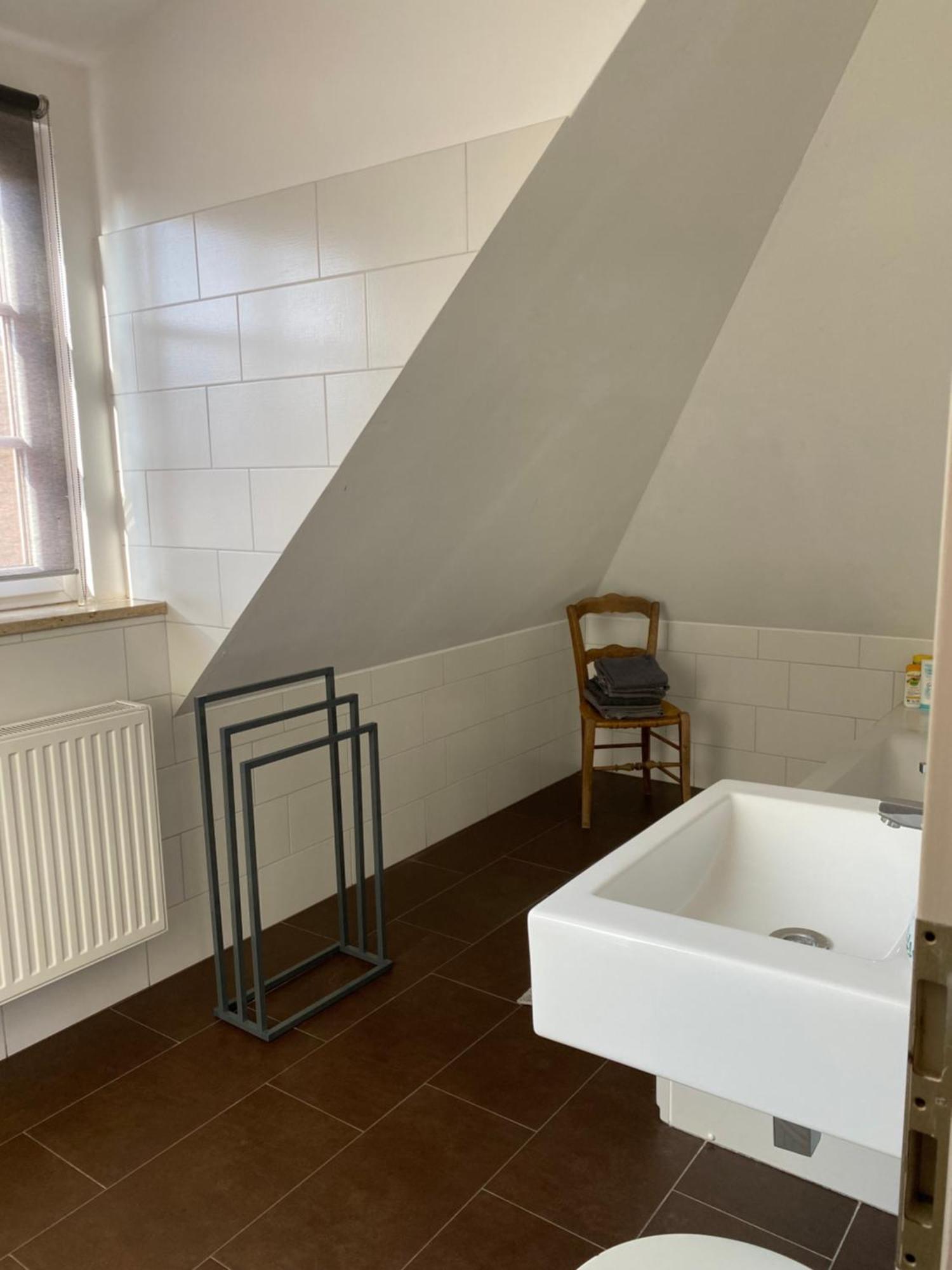 Helle Und Ruhige Dachgeschosswohnung Munique Exterior foto